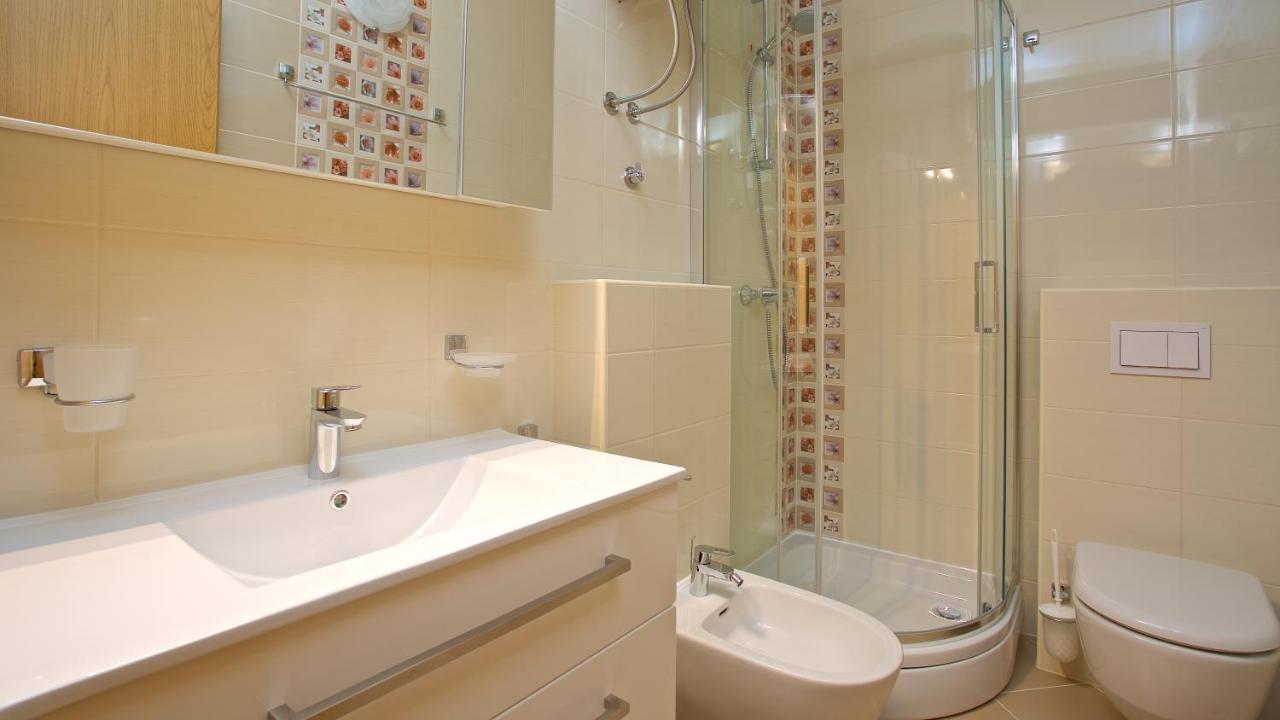 Apartments Vinka เยลซา ภายนอก รูปภาพ