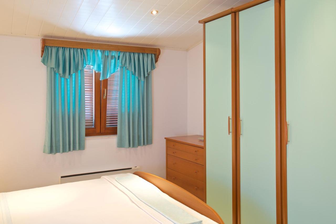 Apartments Vinka เยลซา ภายนอก รูปภาพ