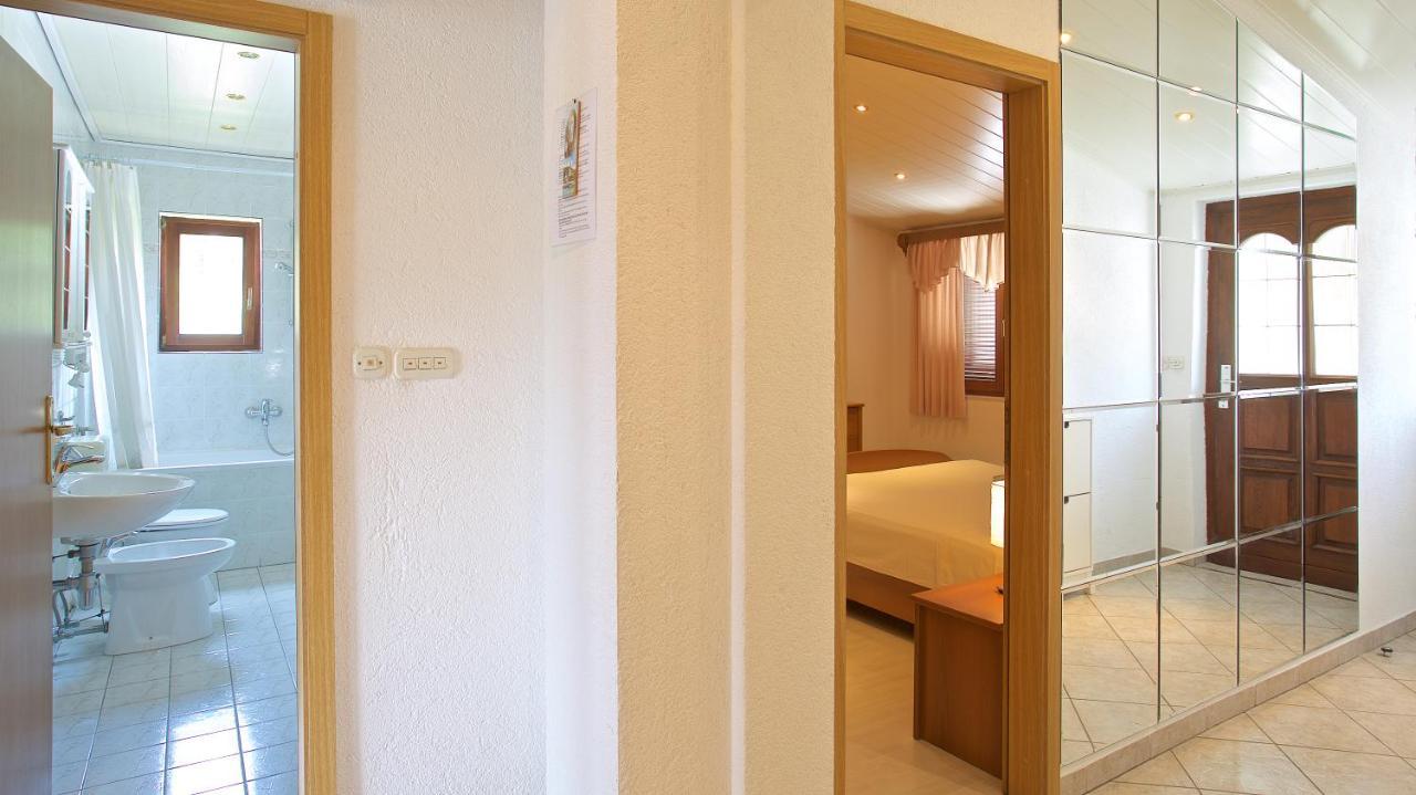 Apartments Vinka เยลซา ภายนอก รูปภาพ