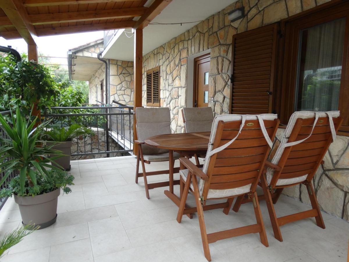 Apartments Vinka เยลซา ภายนอก รูปภาพ