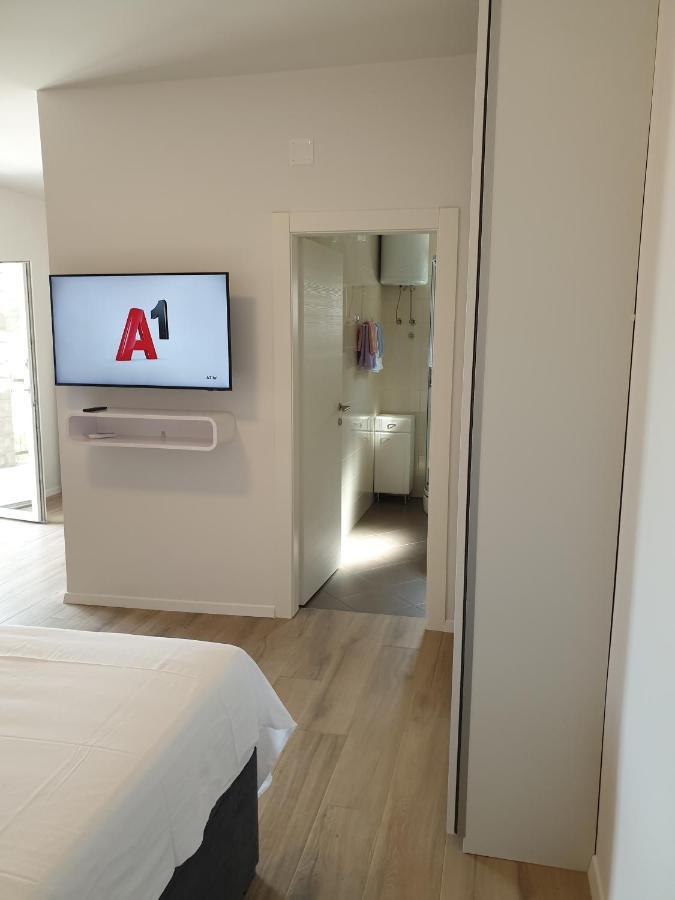 Apartments Vinka เยลซา ภายนอก รูปภาพ